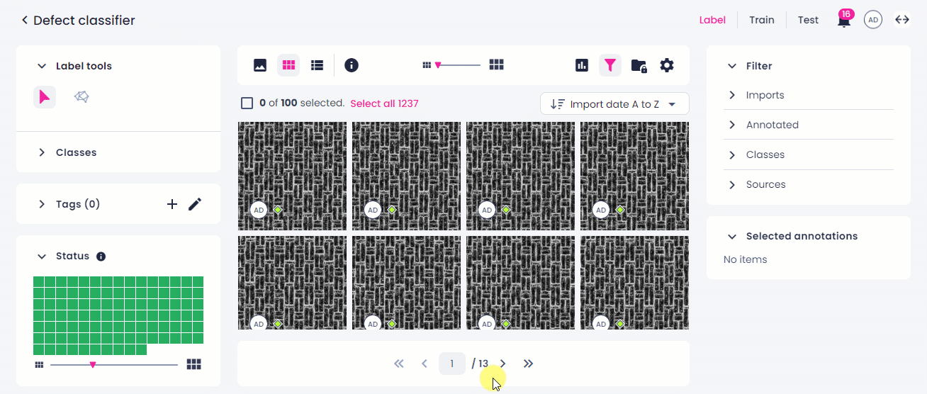Label center pagination
